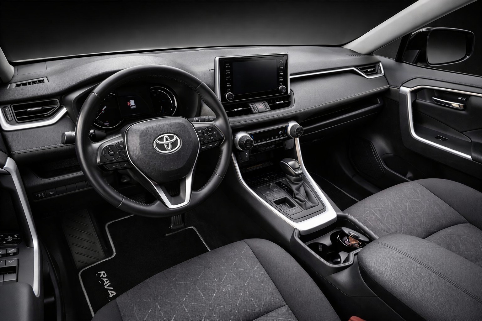 
Toyota RAV4 Hybride 218ch Dynamic 2WD full									