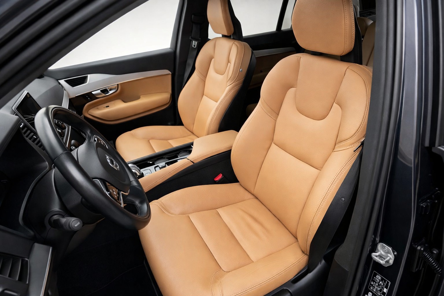 
Volvo XC90 T8 Twin Engine 7 places full									