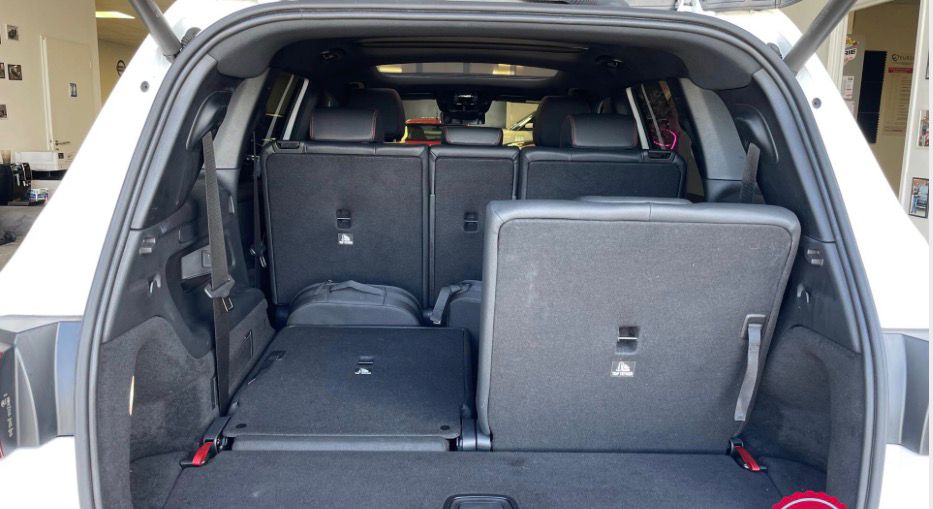 
MERCEDES EQB 250+ AMG LINE full									