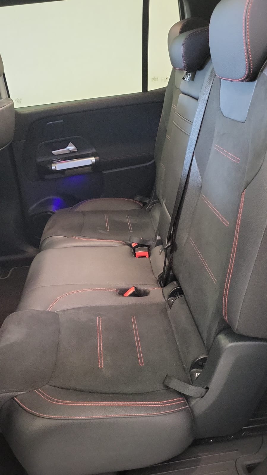 
MERCEDES EQB 250+ AMG LINE full									