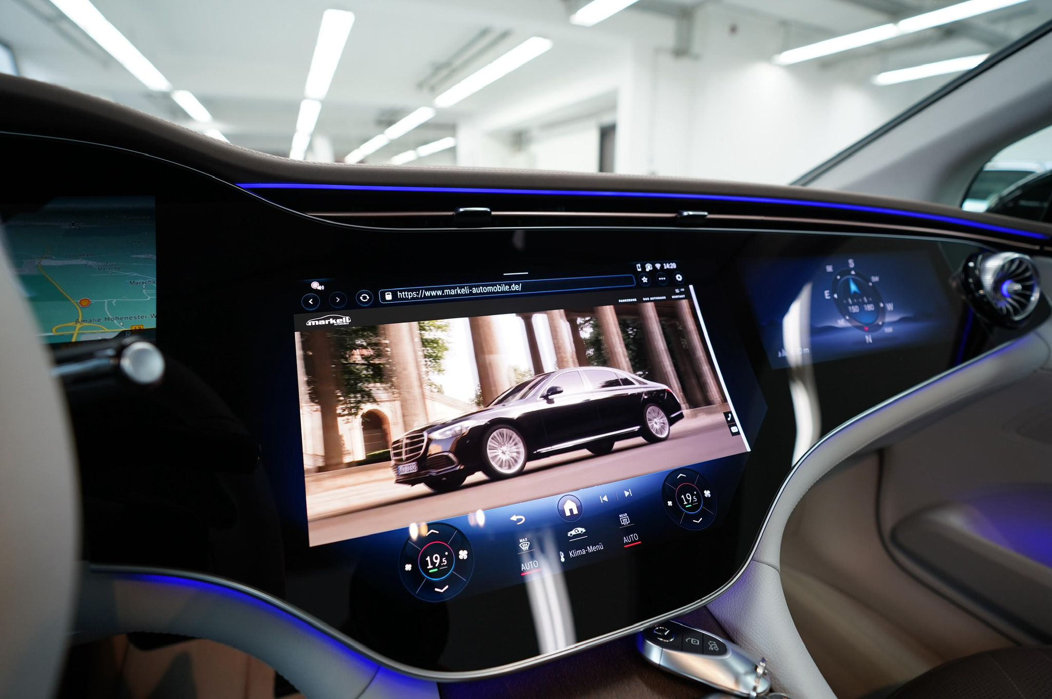 
Mercedes Benz EQE 300 full									