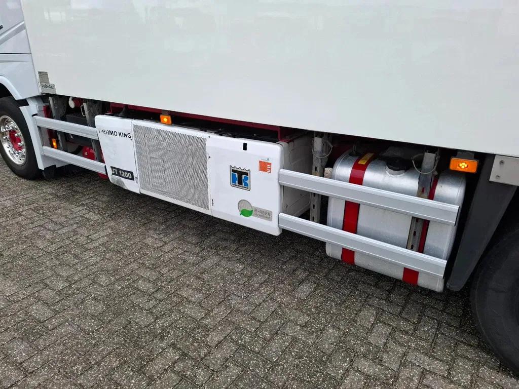 
Camion frigorifique Volvo FH500 / RETARDER / full									