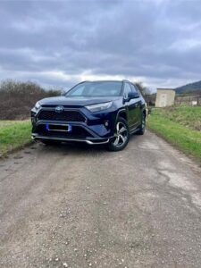 Toyota Rav4 hybride design 306cv