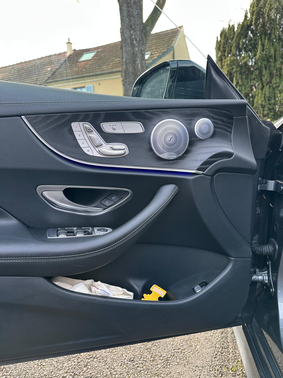 
Mercedes Benz E V COUPE 200 E 11CV AMG LINE 9G-TRONIC full									