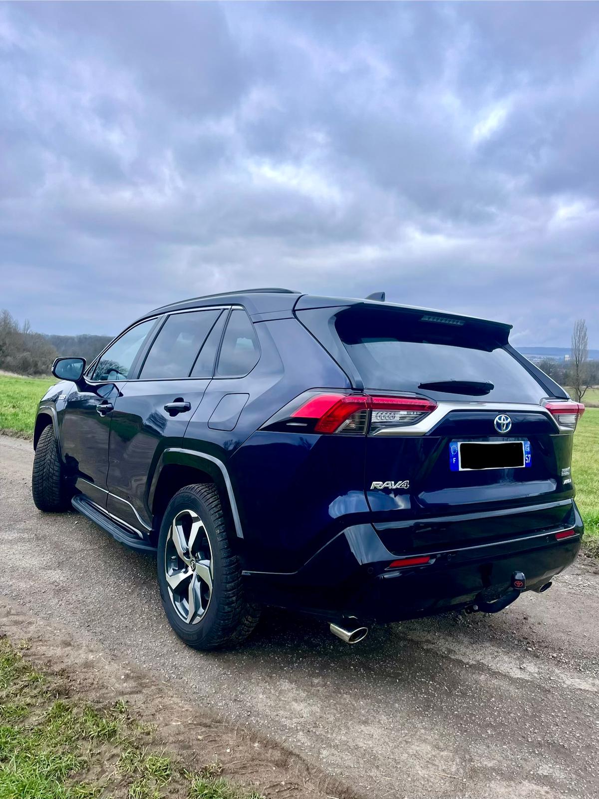 
Toyota Rav4 hybride design 306cv full									