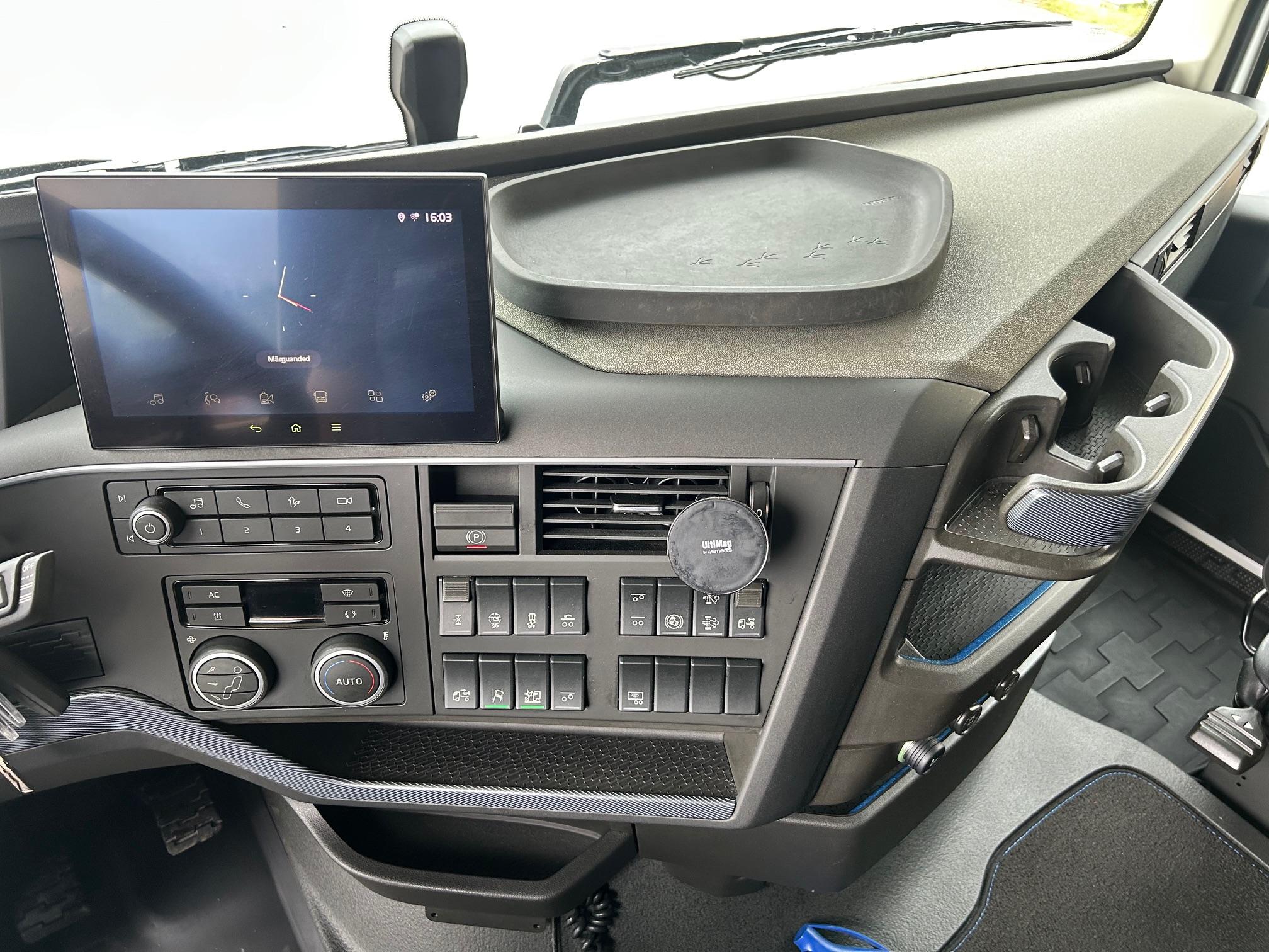 
Volvo FH500 6X2 EURO6 + RALENTISSEUR full									